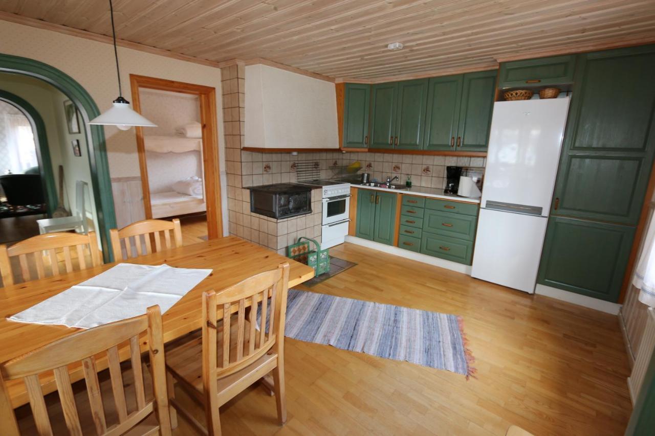 Ratt O Roder Stugby & Konferens Villa Djuras Dış mekan fotoğraf