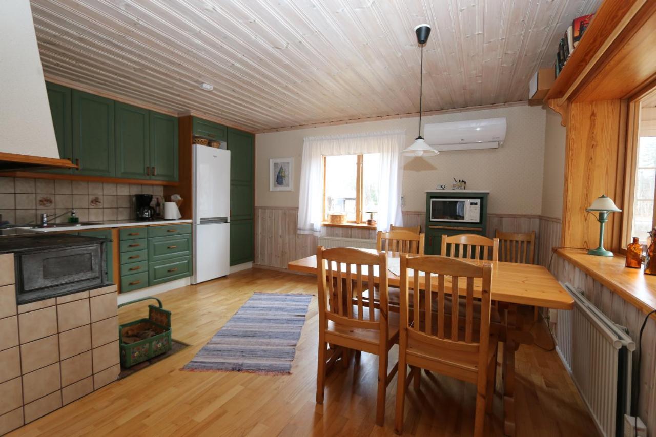 Ratt O Roder Stugby & Konferens Villa Djuras Dış mekan fotoğraf